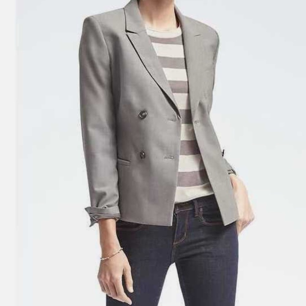 Banana Republic Women’s Double Breasted Light Weight Wool Blazer